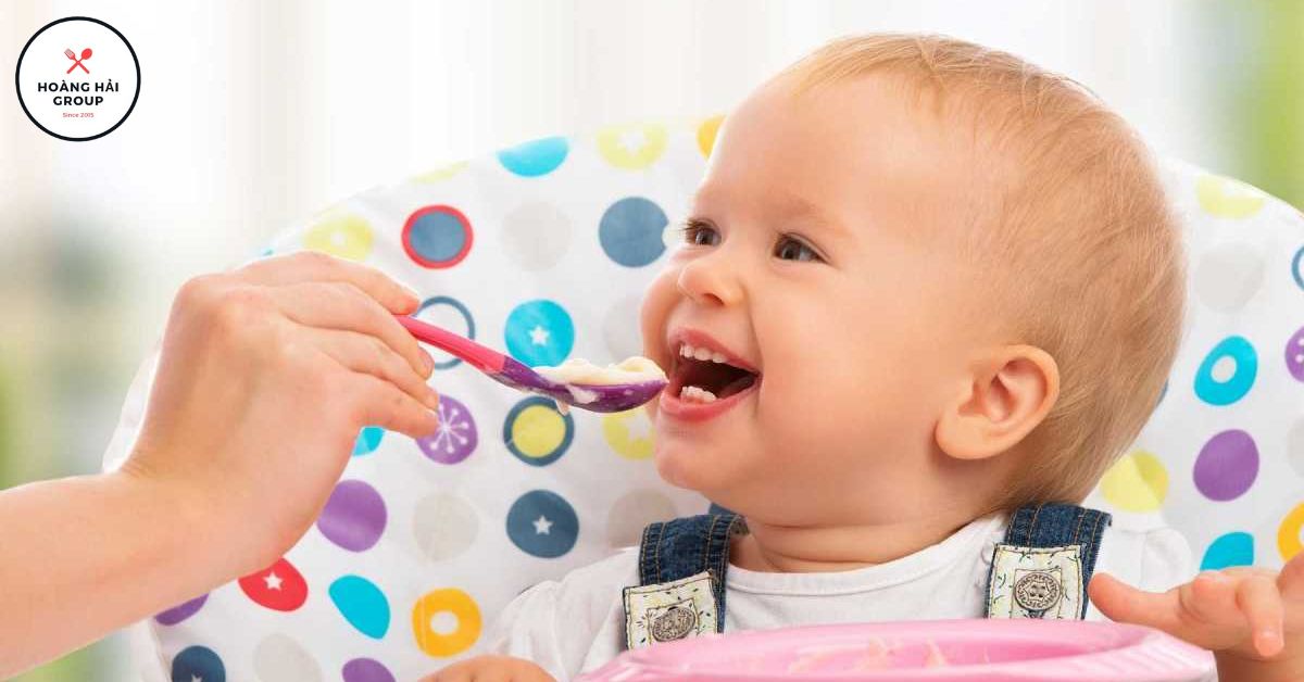 Những điều nên làm trước khi áp dụng thực đơn cho bé ăn dặm