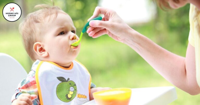 Thực đơn cho bé ăn dặm từ 6 - 12 tháng đủ chất dinh dưỡng