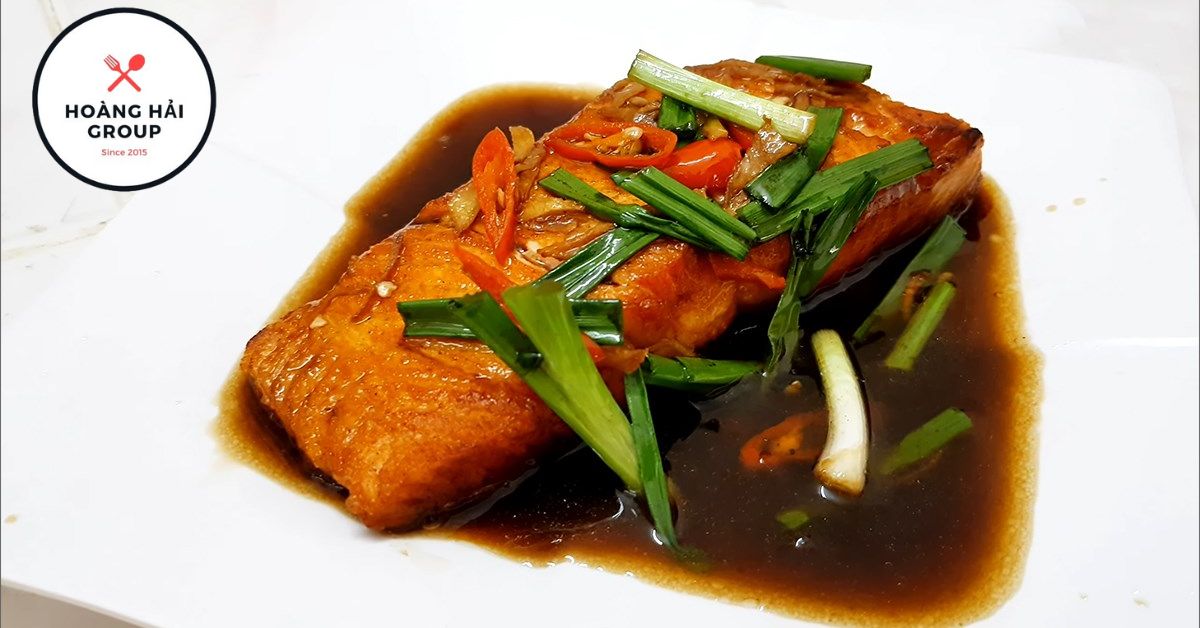 Cá hồi xốt xì dầu, gừng