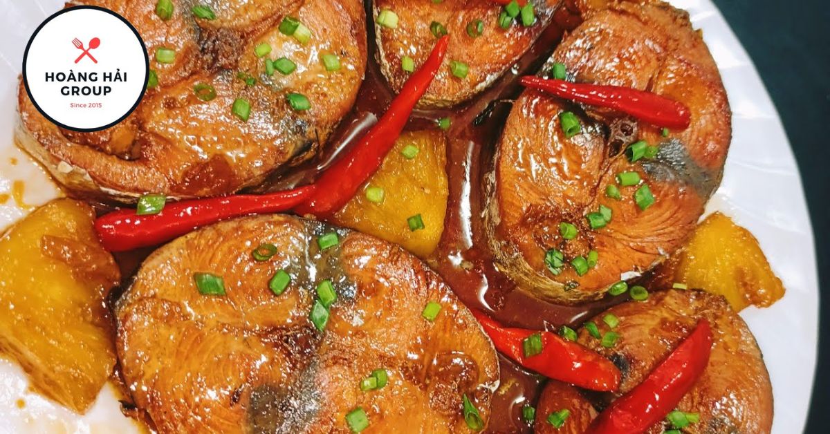 Cá hồi kho tộ thơm